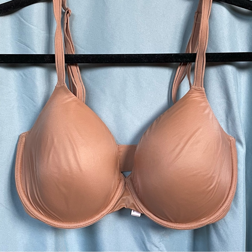 VS Lined Perfect Coverage bra in nude, 32DDD